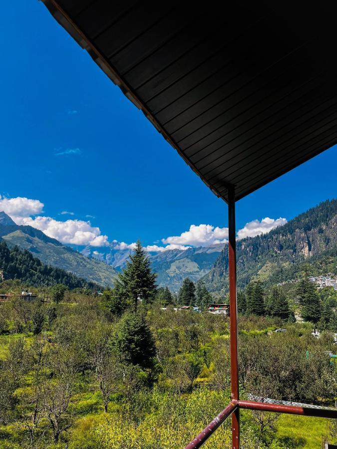 Apple Flower With Balcony And Mountain View Manāli Εξωτερικό φωτογραφία